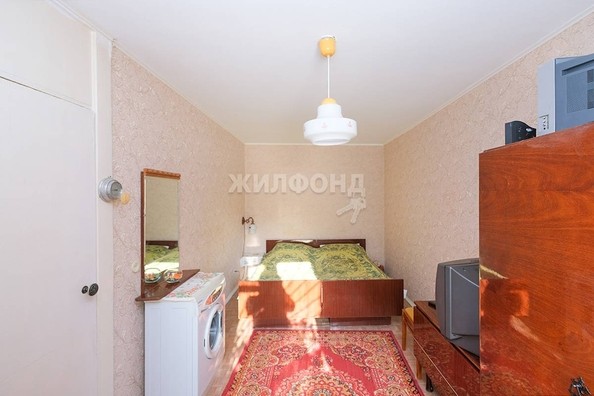 
   Продам 2-комнатную, 46.5 м², Сибиряков-Гвардейцев ул, 4

. Фото 1.