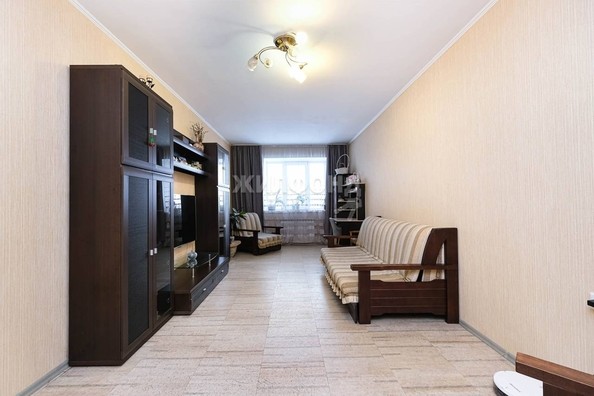 
   Продам 2-комнатную, 73.5 м², Попова ул, 11/2

. Фото 2.