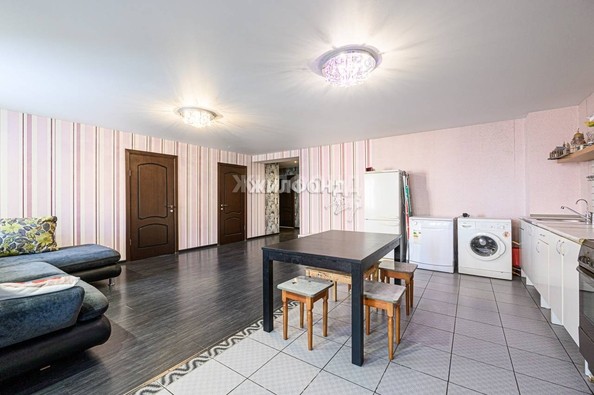 
   Продам 2-комнатную, 77.9 м², Ключ-Камышенское Плато ул, 12

. Фото 5.