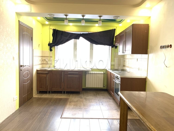 
   Продам 3-комнатную, 57.7 м², Академическая ул, 13

. Фото 2.