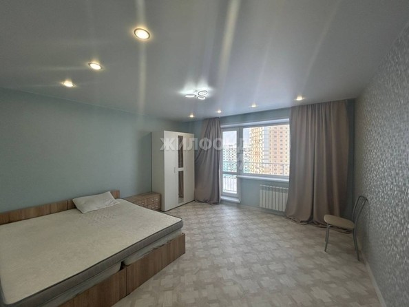 
   Продам 3-комнатную, 86.4 м², Николая Сотникова ул, 16

. Фото 9.