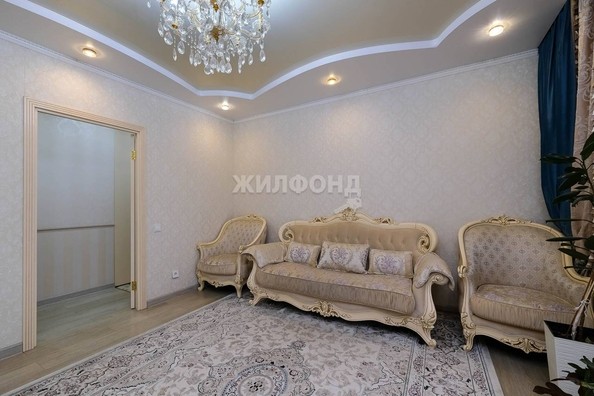 
   Продам 3-комнатную, 90.1 м², Лескова ул, 25

. Фото 2.