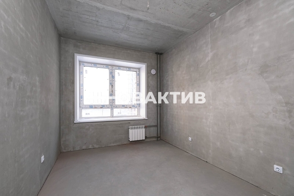 
   Продам 4-комнатную, 80 м², Фабричная ул, 65/3

. Фото 14.