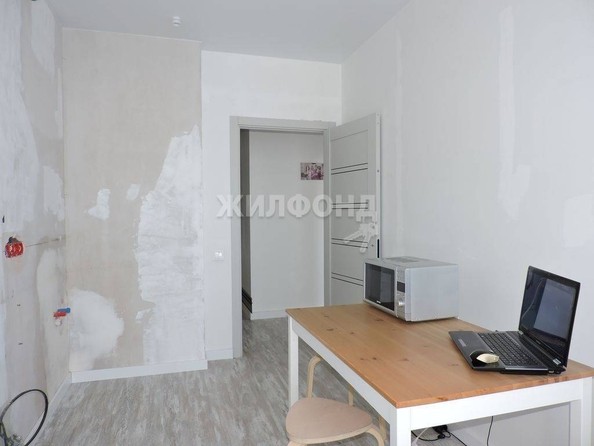 
   Продам 2-комнатную, 54.9 м², Михаила Немыткина ул, 7

. Фото 20.