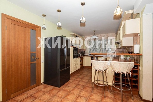 
   Продам дом, 293.3 м², Новосибирск

. Фото 1.