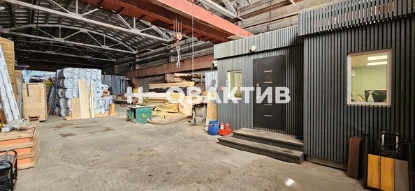 
   Продам помещение свободного назначения, 1214.6 м², Твардовского пер, 3к1

. Фото 8.