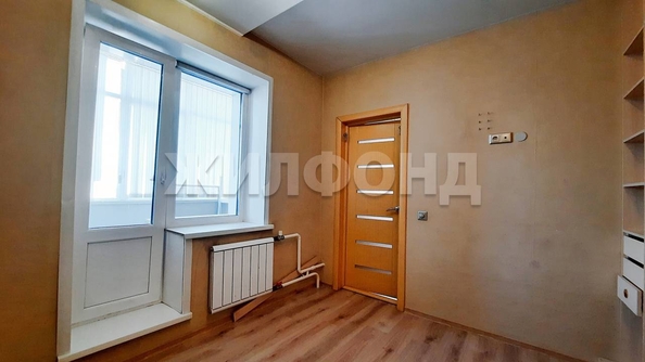 
   Продам 2-комнатную, 37 м², Садовая ул, 17а

. Фото 11.