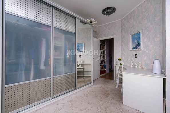 
   Продам 3-комнатную, 117.2 м², Октябрьская ул, 81

. Фото 16.