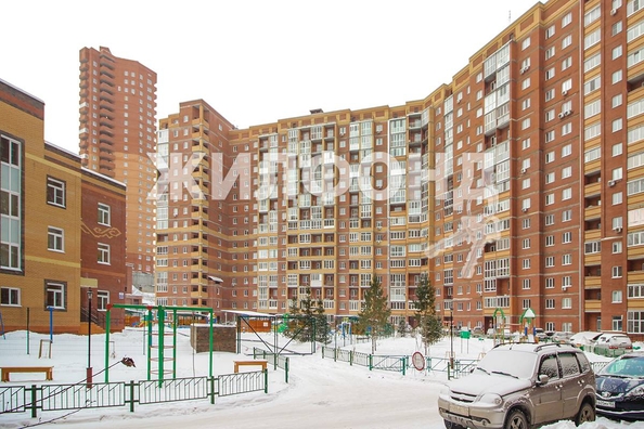 
   Продам 3-комнатную, 108.8 м², Стартовая ул, 1

. Фото 12.