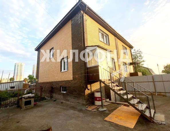 
   Продам дом, 192.8 м², Новосибирск

. Фото 1.