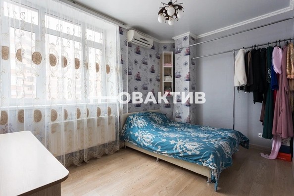 
   Продам 2-комнатную, 56.8 м², В. Высоцкого ул, 43

. Фото 8.