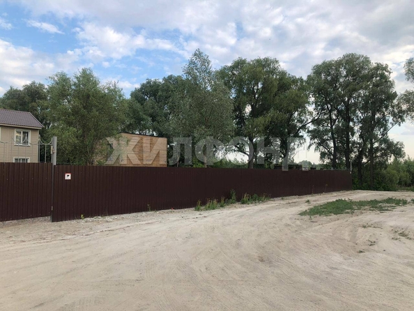 
   Продам дом, 26.1 м², Новосибирск

. Фото 2.