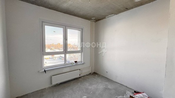 
   Продам 1-комнатную, 35.2 м², Сибиряков-Гвардейцев ул, 53/10

. Фото 2.
