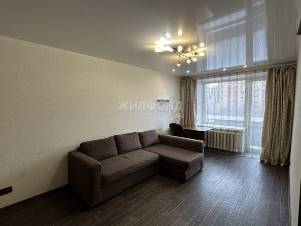 
   Продам 2-комнатную, 42.7 м², Семьи Шамшиных ул, 37а

. Фото 1.