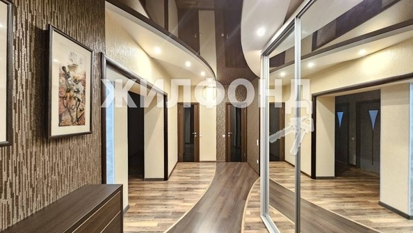 
   Продам 2-комнатную, 106.5 м², Владимировский спуск, 9/1

. Фото 8.