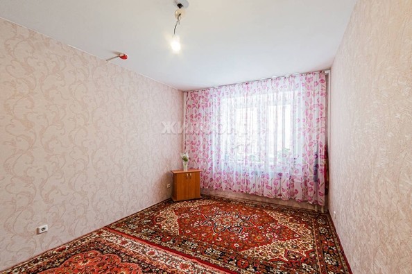 
   Продам 2-комнатную, 48.2 м², Романтиков ул, 4

. Фото 5.