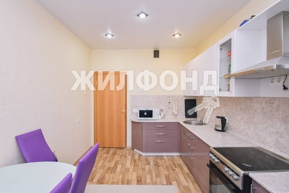 
   Продам 2-комнатную, 51.7 м², Дмитрия Шмонина ул, 10

. Фото 31.