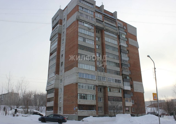 
   Продам 2-комнатную, 49.8 м², Толбухина ул, 21

. Фото 4.