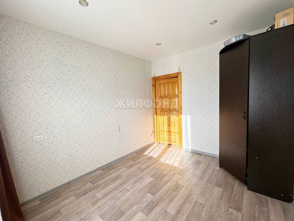
   Продам 3-комнатную, 63 м², Курчатова ул, 11/2

. Фото 8.