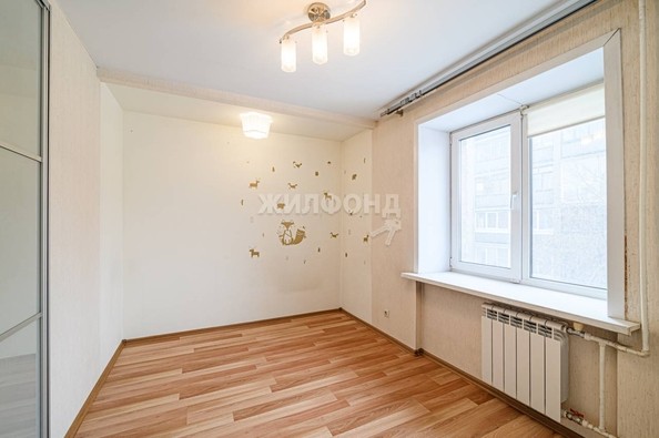 
   Продам 3-комнатную, 59 м², Красный пр-кт, 96

. Фото 14.