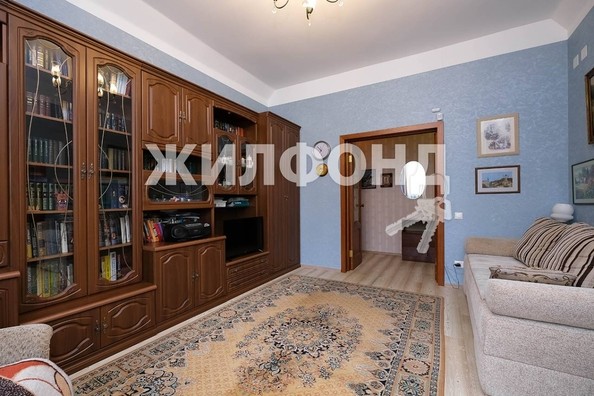 
   Продам 2-комнатную, 54.5 м², Красный пр-кт, 179

. Фото 1.