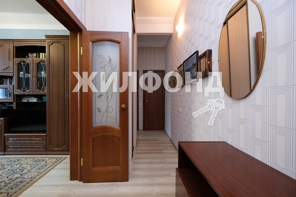 
   Продам 2-комнатную, 54.5 м², Красный пр-кт, 179

. Фото 8.