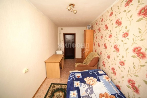 
   Продам комнату, 12.6 м², Пархоменко ул, 14а

. Фото 3.