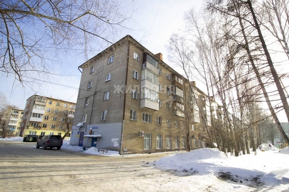 
   Продам 1-комнатную, 29.6 м², Петухова ул, 20

. Фото 2.