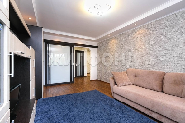 
   Продам 3-комнатную, 107.6 м², Ельцовская ул, 2/3

. Фото 5.