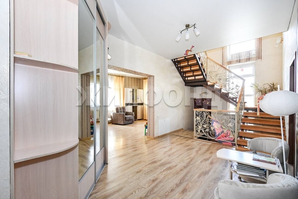 
   Продам дом, 319.2 м², Новосибирск

. Фото 11.