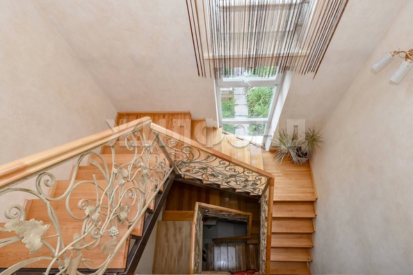 
   Продам дом, 319.2 м², Новосибирск

. Фото 19.