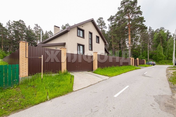
   Продам дом, 360 м², Барышево

. Фото 1.
