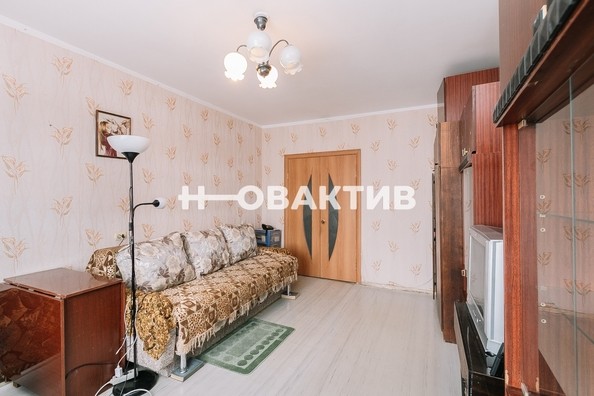 
   Продам 3-комнатную, 63 м², Иванова ул, 28А

. Фото 4.