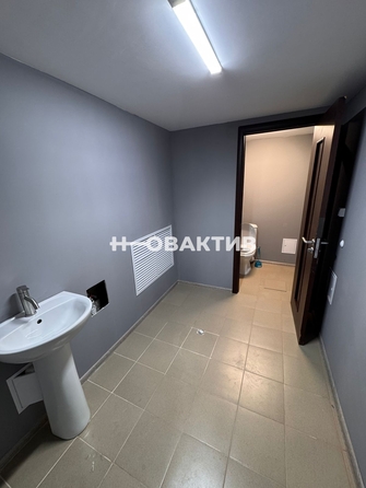 
   Продам помещение свободного назначения, 176 м², Ленина ул, 122

. Фото 9.