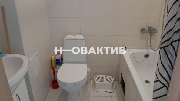 
   Продам 2-комнатную, 58.1 м², Виталия Потылицына ул, 11

. Фото 9.