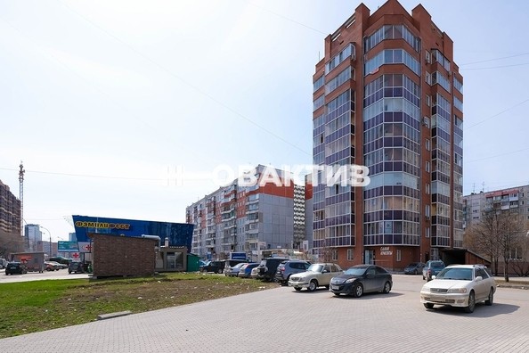 
   Продам 2-комнатную, 52.1 м², Жуковского ул, 108

. Фото 17.