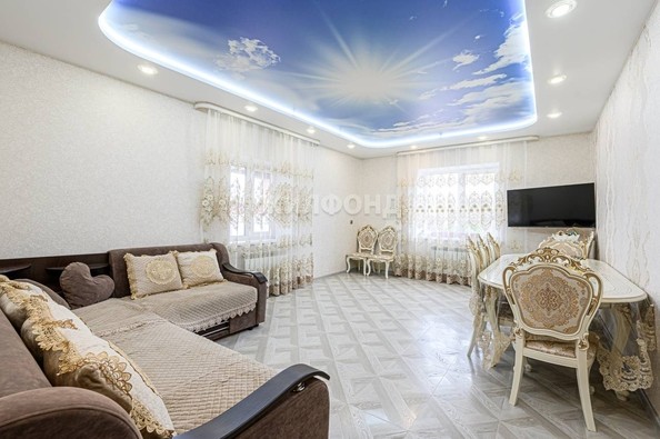 
   Продам дом, 145.8 м², Новосибирск

. Фото 8.