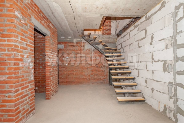 
   Продам 3-комнатную, 138.9 м², К.Маркса ул, 11

. Фото 4.