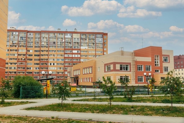 
   Продам 2-комнатную, 56.14 м², Романтиков ул, 26

. Фото 11.