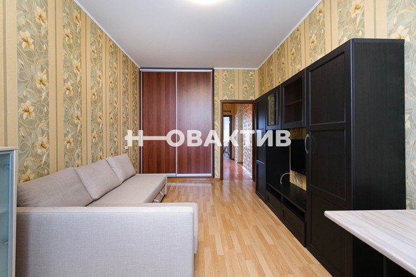
   Продам 3-комнатную, 87.9 м², Красный пр-кт, 159

. Фото 19.