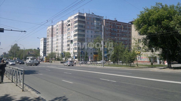 
   Продам 2-комнатную, 50.9 м², Дуси Ковальчук ул, 7

. Фото 1.