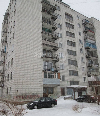 
   Продам секционку, 11 м², Шукшина ул, 17

. Фото 4.