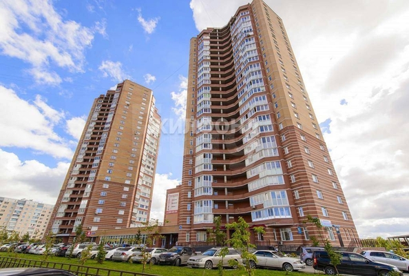 
   Продам 2-комнатную, 61.4 м², В. Высоцкого ул, 43

. Фото 18.