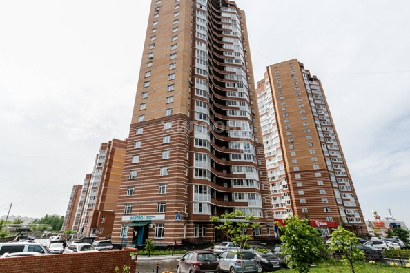 
   Продам 2-комнатную, 61.4 м², В. Высоцкого ул, 43

. Фото 22.