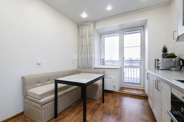 
   Продам 2-комнатную, 72.5 м², Фрунзе ул, 71/1

. Фото 6.