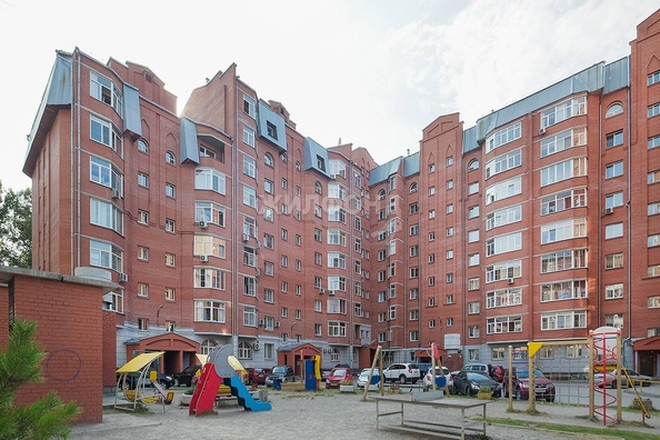 
   Продам 6-комнатную, 221 м², 1-й Римского-Корсакова пер, 5

. Фото 2.