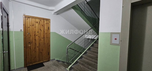 
   Продам 4-комнатную, 77.3 м², В. Высоцкого ул, 13

. Фото 15.