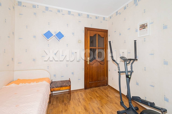 
   Продам 4-комнатную, 77.3 м², В. Высоцкого ул, 13

. Фото 10.
