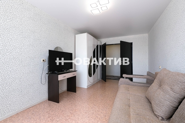 
   Продам 3-комнатную, 68.3 м², Троллейная ул, 71

. Фото 13.