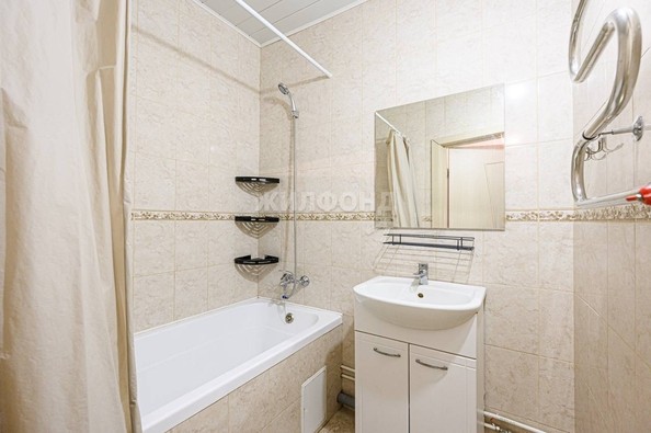 
   Продам 3-комнатную, 84 м², Добролюбова ул, 162/1

. Фото 10.